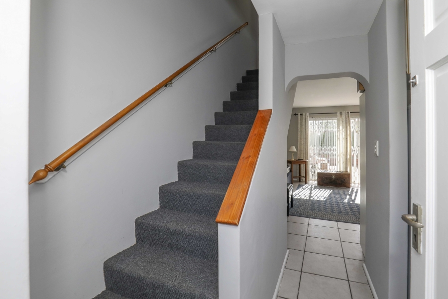 2 Bedroom Property for Sale in Plumstead Western Cape